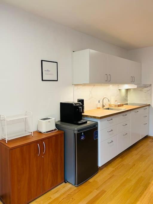 Family-Friendly Prague 5 Stay Extérieur photo