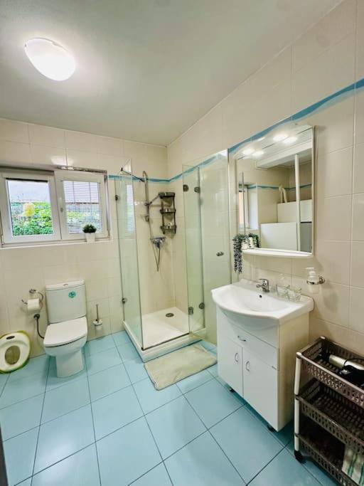 Family-Friendly Prague 5 Stay Extérieur photo