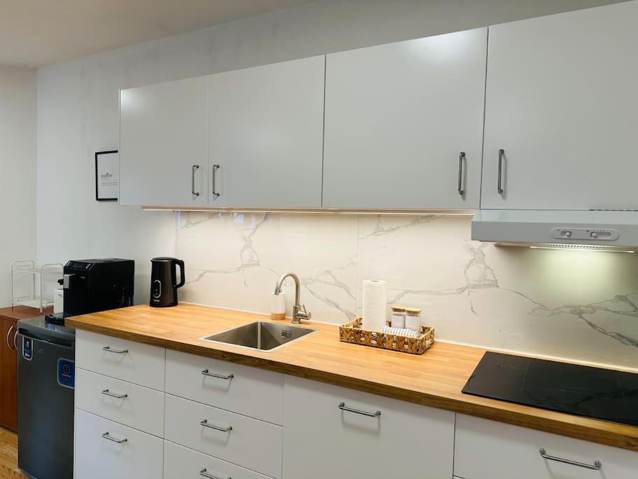 Family-Friendly Prague 5 Stay Extérieur photo