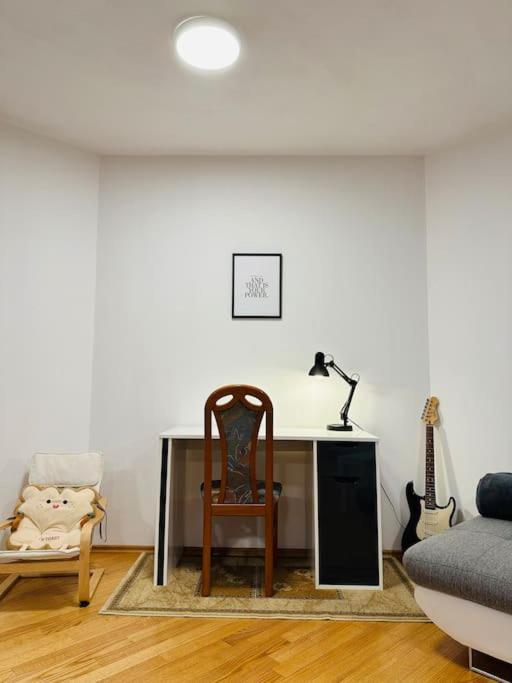 Family-Friendly Prague 5 Stay Extérieur photo